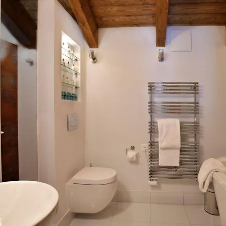 Holiday home Panorama Chalet With Views To The Glaciers And The Dom