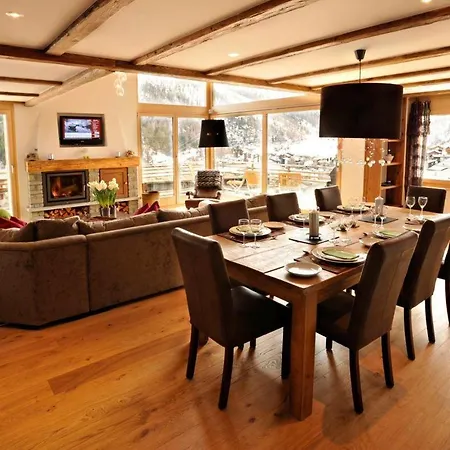 Ferienhaus Panorama Chalet With Views To The Glaciers And The Dom Saas-Fee
